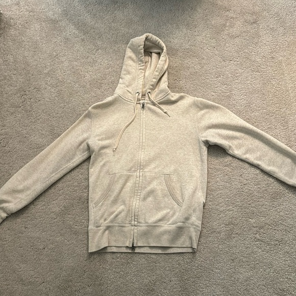 Uniqlo hoodie - Picture 1 of 2
